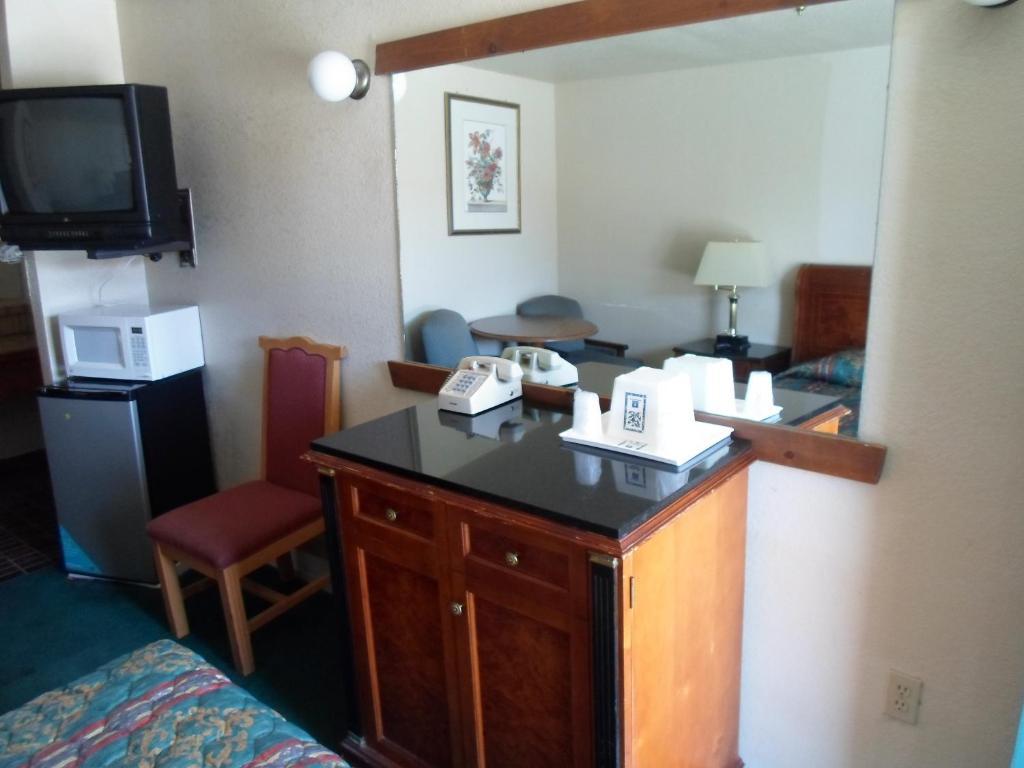 Budget Inn Морган Хилл Номер фото